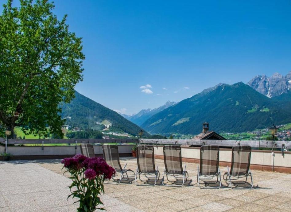 Panorama-Ferienhaus mit Sauna im Stubaital Mieders Exterior foto