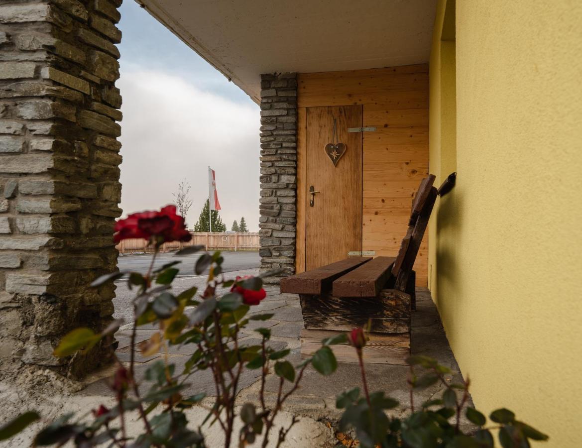 Panorama-Ferienhaus mit Sauna im Stubaital Mieders Exterior foto